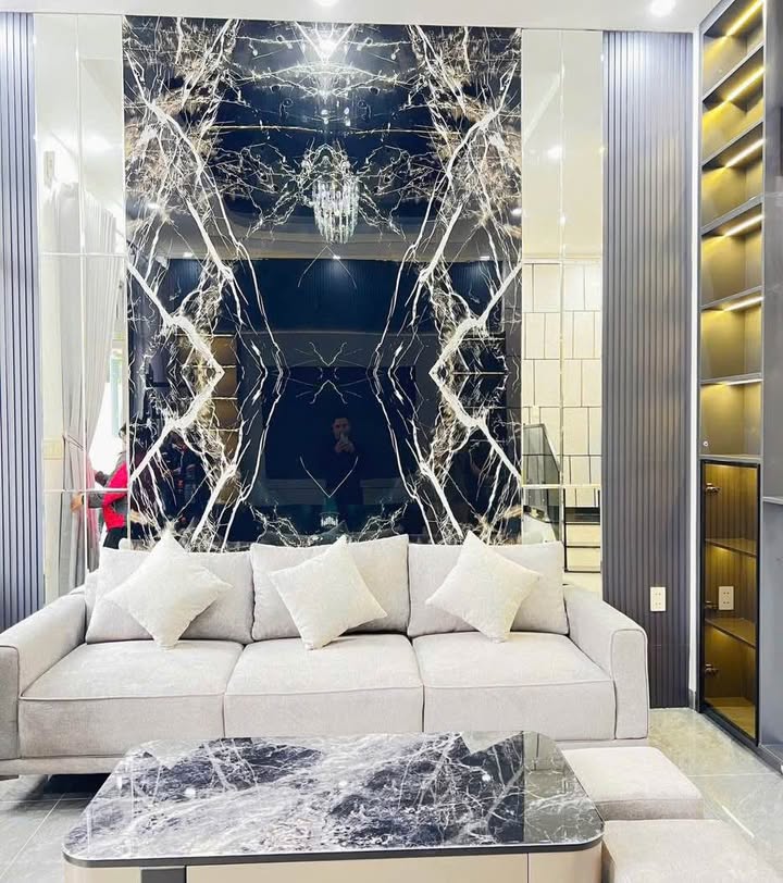 Nhà 2 Tầng Full Nội Thất Thích Tịnh Khiết 109.5m² giá chỉ 3.3 tỷ - Đầu tư sinh lời lý tưởng!