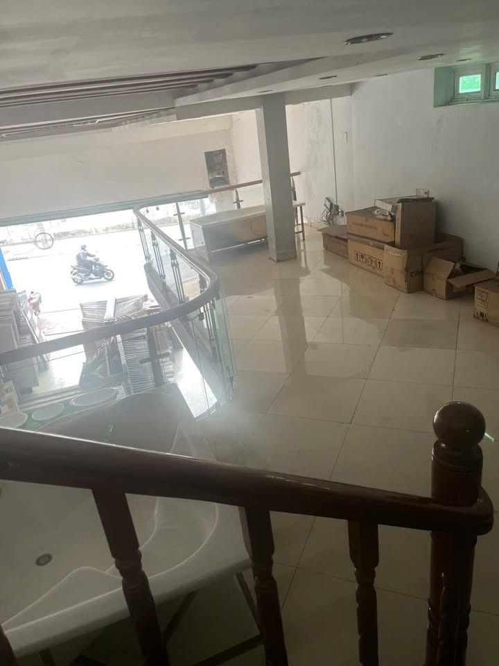 Cho thuê nhà mặt tiền đường Kha Vạn Cân, Thủ Đức 157m² giá 80 triệu - Phù hợp mở văn phòng, ngân hàng!