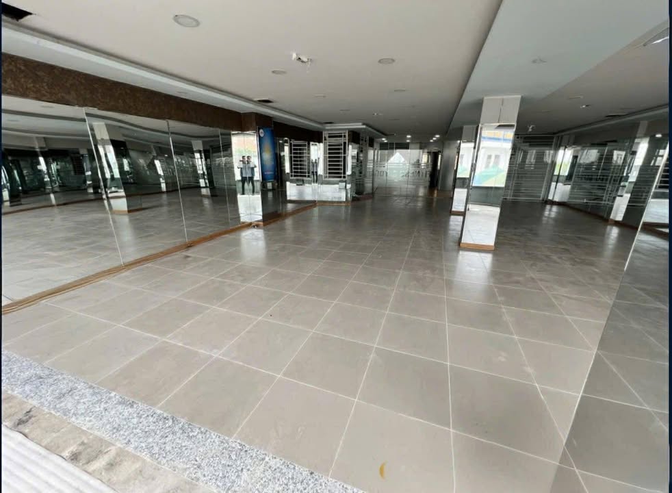 Cho thuê mặt tiền đôi Nguyễn Tri Phương, Quận 10 – Diện tích 108m² – Phù hợp kinh doanh