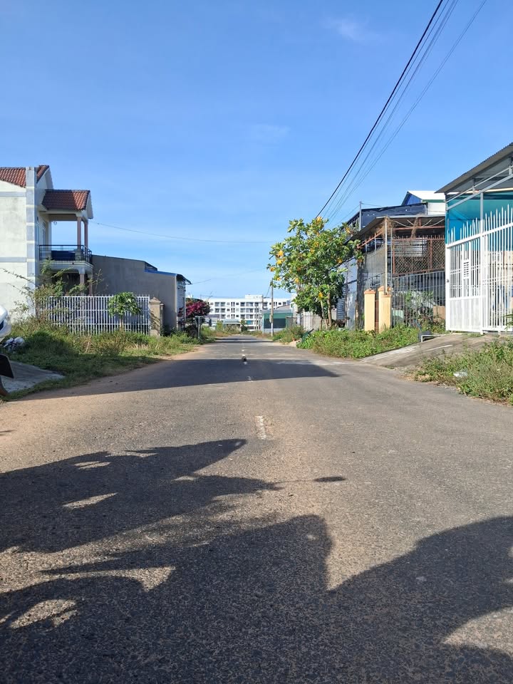 Đất nền Phú Hội Đức Trọng 100m² giá 920 triệu - Sổ hồng chính chủ, bớt lộc cho khách thiện chí!