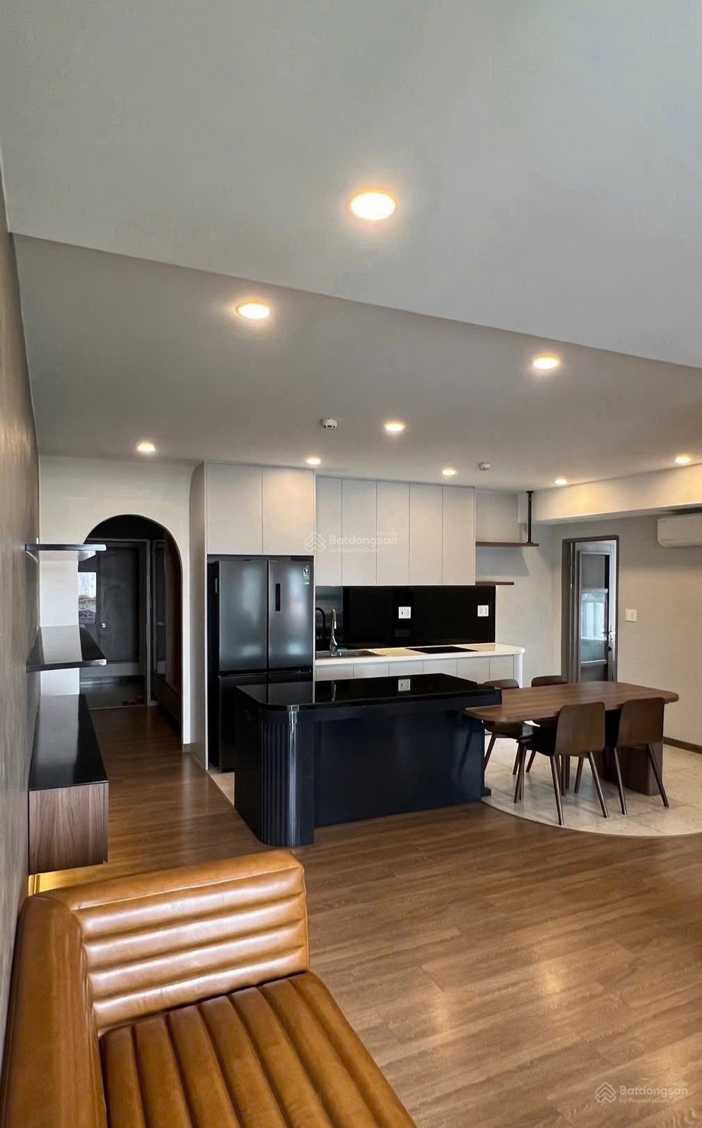 Cho thuê căn hộ 3PN, 2WC, 95m² tại Saigon South Residences - Giá ưu đãi chỉ 25 triệu VND