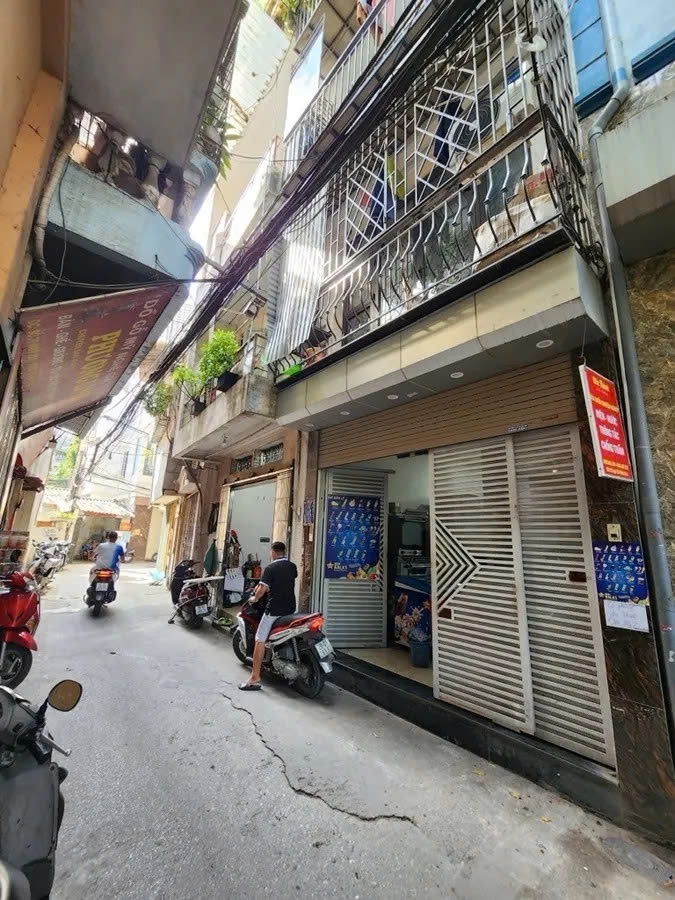 Bán nhà Minh Khai 52m², 4 tầng, mặt tiền 4,1m - Nhà đẹp ở ngay, giá 12,5 tỷ!