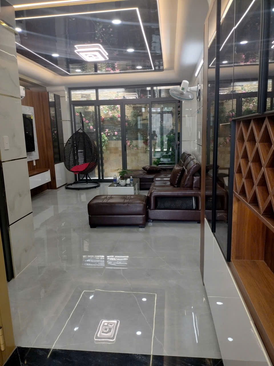 Nhà 5 tầng thang máy Ao Đôi, Bình Trị Đông A - Giá 9,5 tỷ - Đầu tư sinh lời!