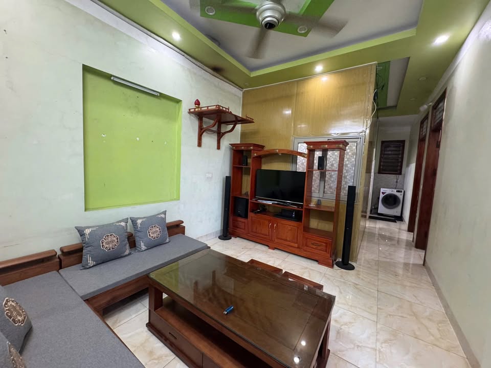 Nhà C4 Khai Quang, Vĩnh Yên 105m² giá 2.5 tỷ - Sẵn sàng vào ở!