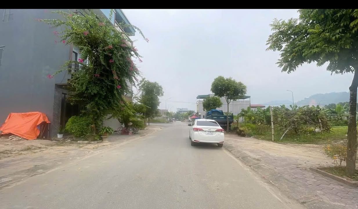 Đất Đoàn Kết Lào Cai 81.8m² giá 1.56 tỷ - Sẵn sổ đỏ, hỗ trợ vay nhanh!