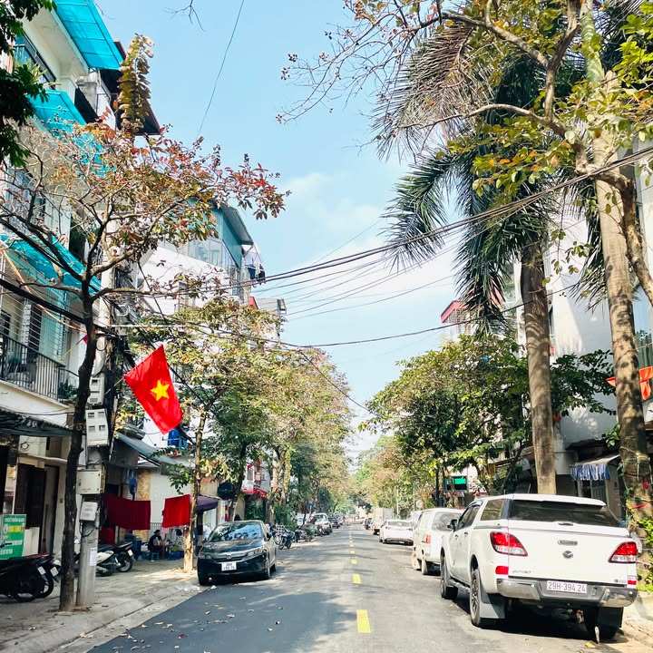 Nhà mặt phố Phúc Xá, quận Ba Đình, 54m² giá 13.5 tỷ - Đầu tư kinh doanh lý tưởng!