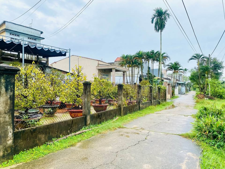 Đất nền Điện Ngọc Đà Nẵng 90m² giá 1.7 tỷ - Vị trí đắc địa gần trường cao đẳng nghề!