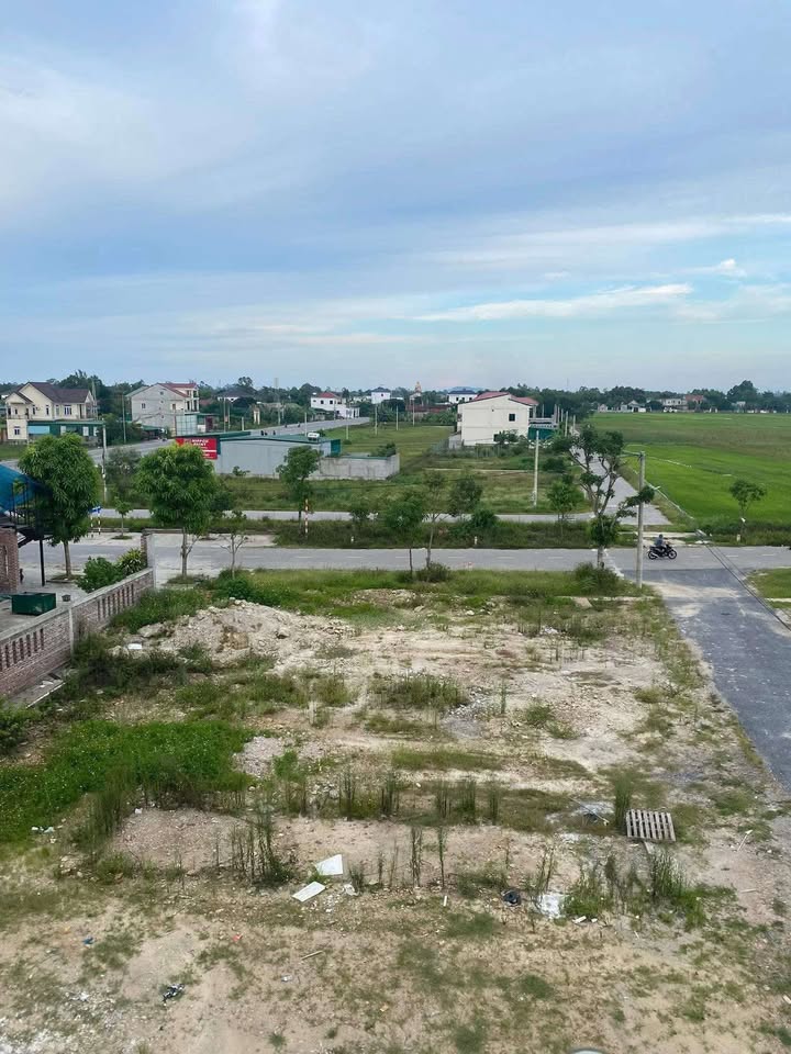 Đất nền Quốc lộ 48E Vinh 200m² giá 3 tỷ - Đầu tư sinh lời ngay!