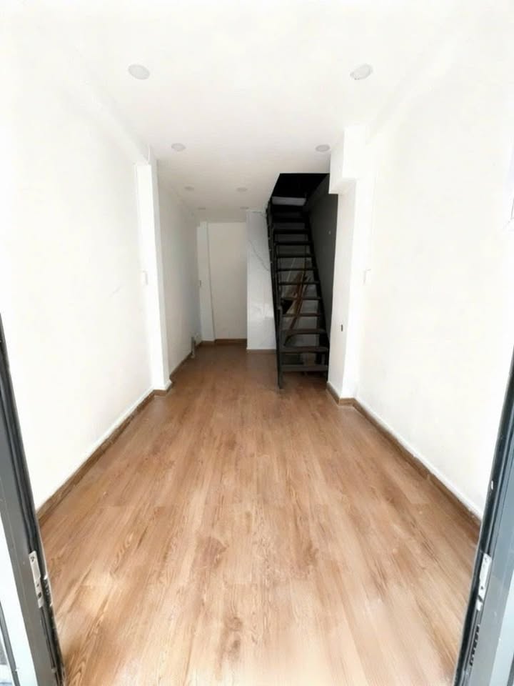 Nhà phố quận 10, 13m² giá 3.9 tỷ - Cơ hội đầu tư tuyệt vời!