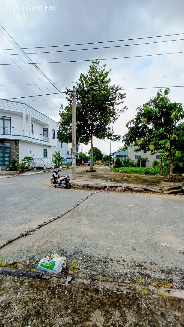 Đất nền góc ngã tư Đông Bình 61m² giá chỉ 1.15 tỷ - Cơ hội đầu tư sinh lời!