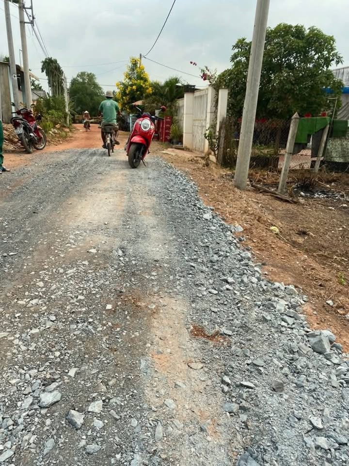 Đất mặt tiền DX 114 Tân An Thủ Dầu Một 97m² giá 1.25 tỷ - Cơ hội đầu tư tuyệt vời!