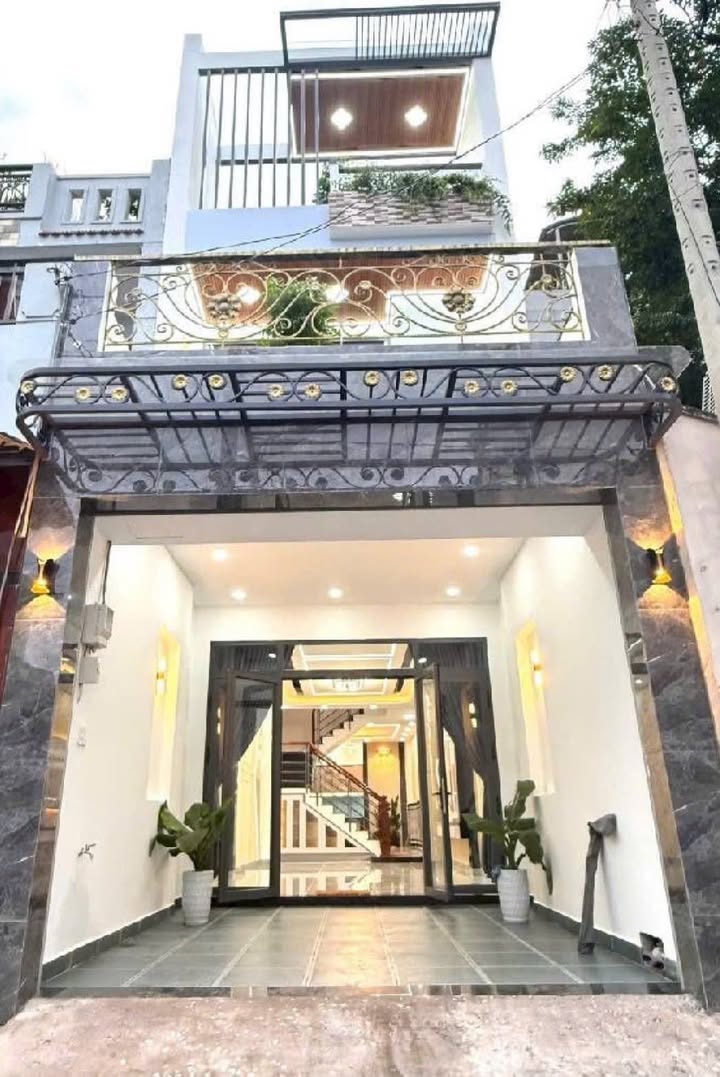 Nhà phố 70m² đường Huỳnh Tấn Phát, quận 7 - Giá chỉ 6 tỷ, sẵn sàng ở ngay!