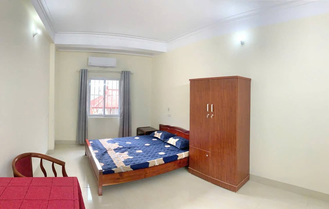 Phòng cho thuê Ngõ 59 Phạm Văn Đồng, 28m² giá 4 triệu - Tiện nghi đầy đủ, gần trường học!