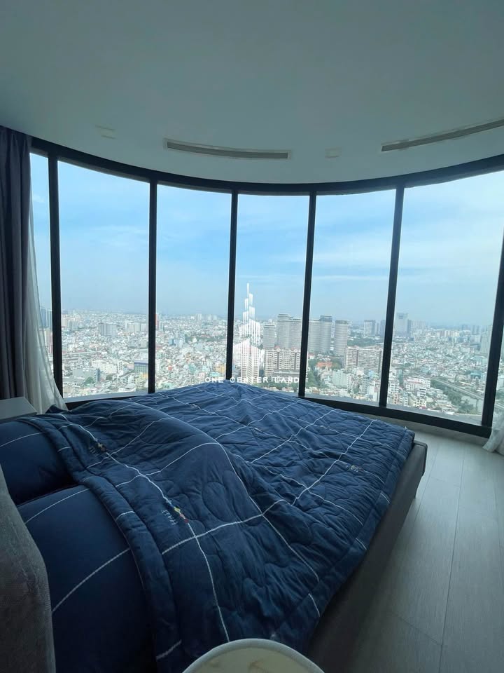 Căn hộ 3PN Vinhomes Bason Quận 1 - 100m² giá 30 tỷ - View Landmark 81 tuyệt đẹp!