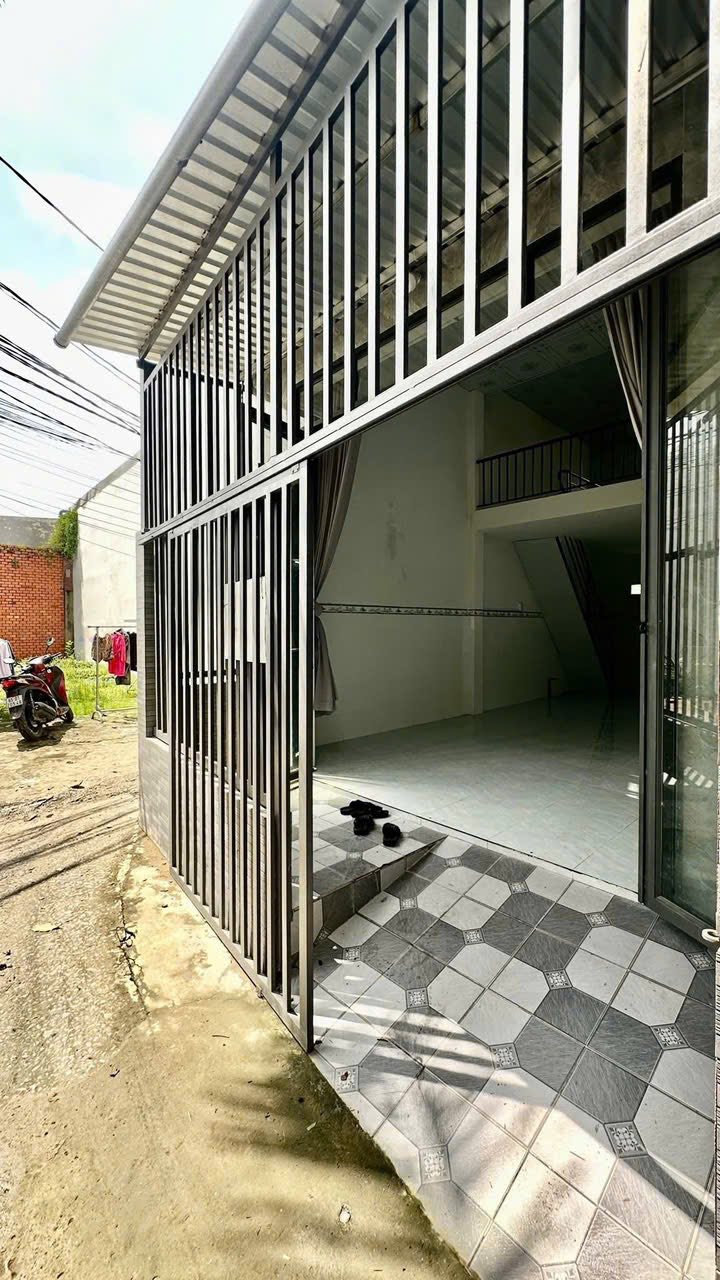 Cho thuê trọ sân vườn đường Võ Văn Kiệt Bình Thủy 40m² giá 2.5 triệu - Không gian thoáng đãng!