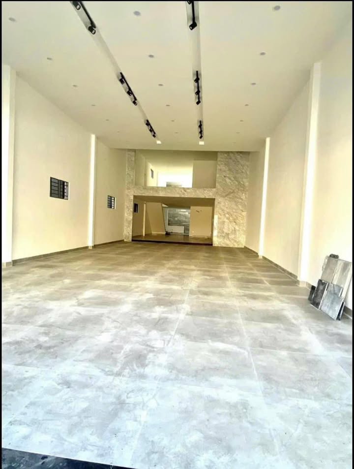 Cho thuê mặt bằng đường Ngũ Hành Sơn 385m² giá 45 triệu - Vị trí đắc địa cho kinh doanh!