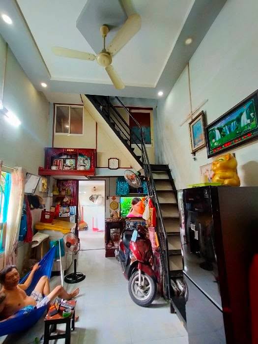 Nhà riêng Tân Phú 33m² giá 2.8 tỷ - Sổ hồng riêng, hoàn công đầy đủ!
