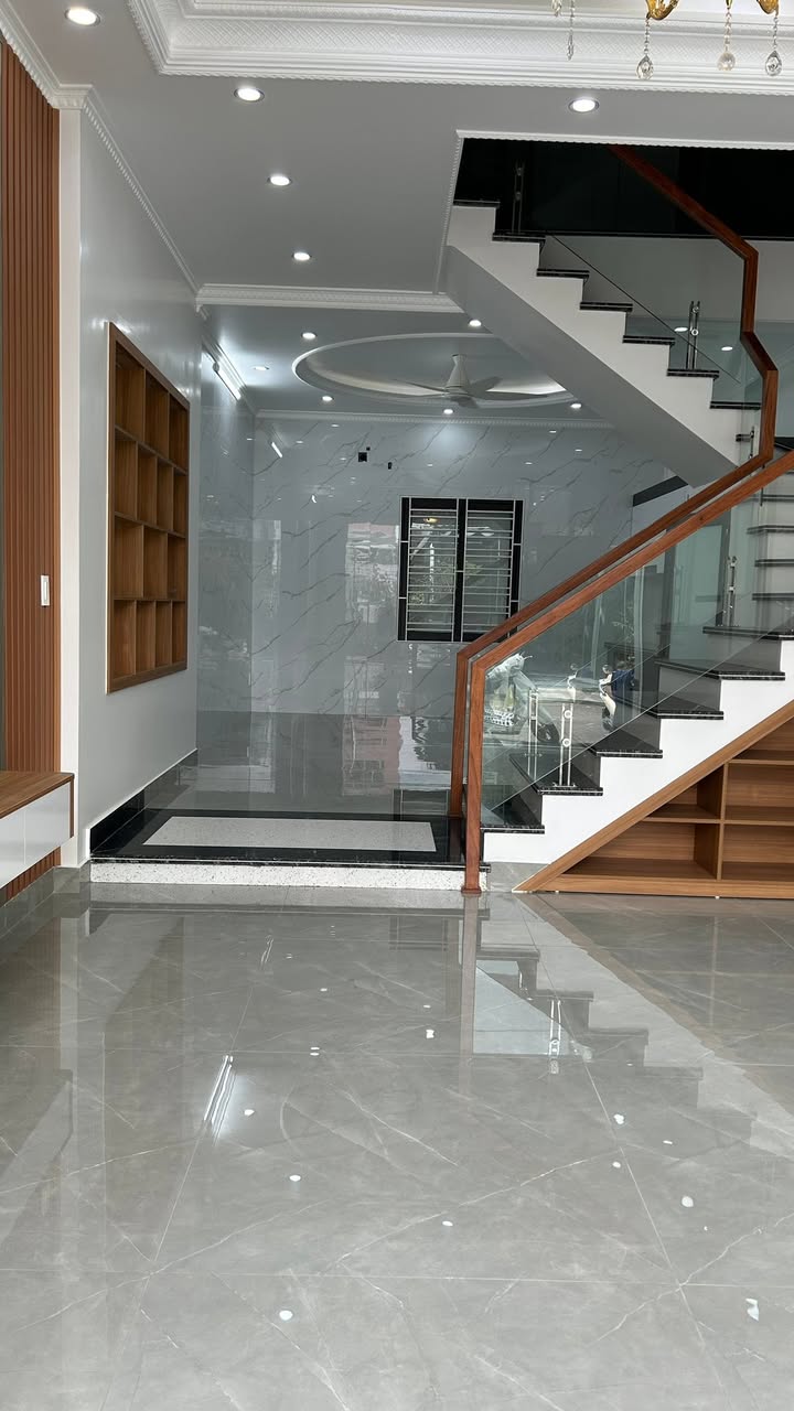 Nhà độc lập Đằng Lâm, Hải Phòng 54m² giá 8.2 tỷ - Thiết kế hiện đại, kinh doanh thuận lợi!