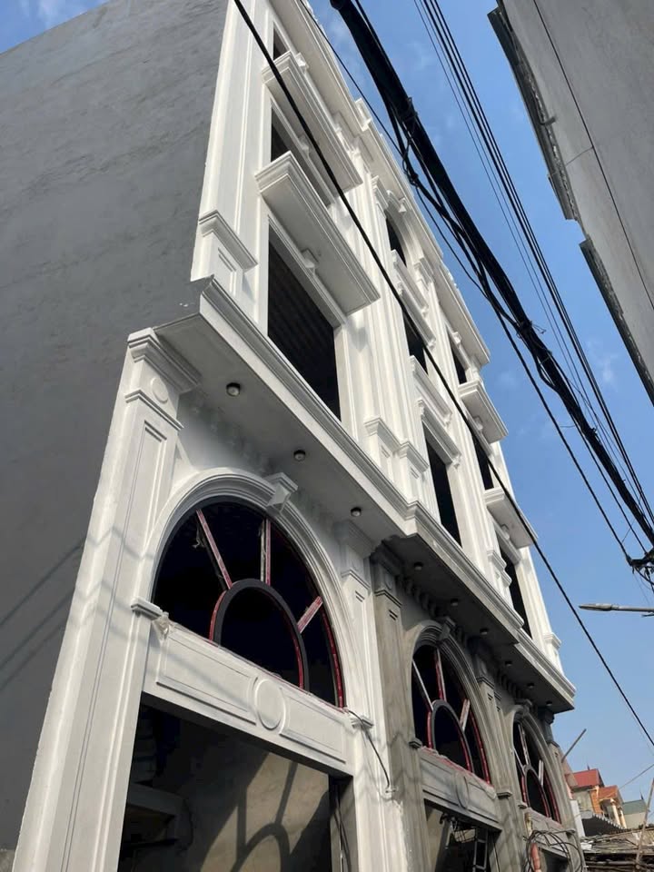 Nhà phố Tiền Yên, Sơn Đồng 42m² giá 6.8 tỷ - Thiết kế hiện đại, kinh doanh tốt!