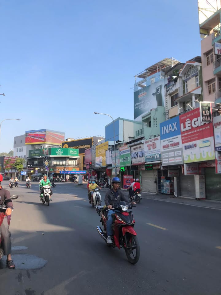 FrontHouse Thành Thái Q10 37m² giá 13.99 tỷ - Mặt tiền kinh doanh lý tưởng!