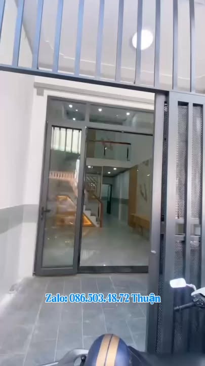 Nhà riêng Dĩ An 50m² giá 1.75 tỷ - Gần chợ Linh Xuân, tiện ích đầy đủ!