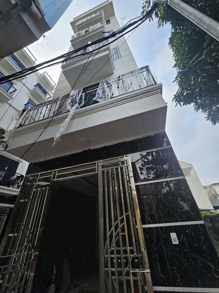 Nhà riêng 5 tầng Hữu Lê, Thanh Trì 35m² giá 6 tỷ - Sổ đỏ chính chủ