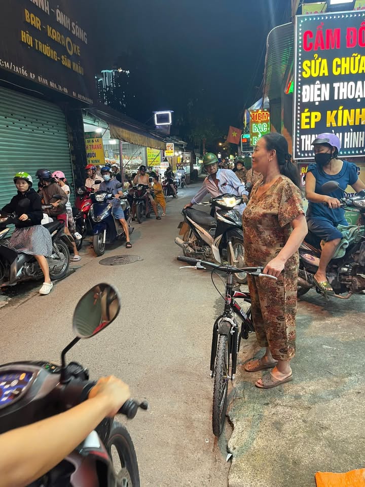 Nhà mặt tiền chợ Lái Thiêu, Thuận An 158m² giá 6 tỷ - Kinh doanh đắc địa!