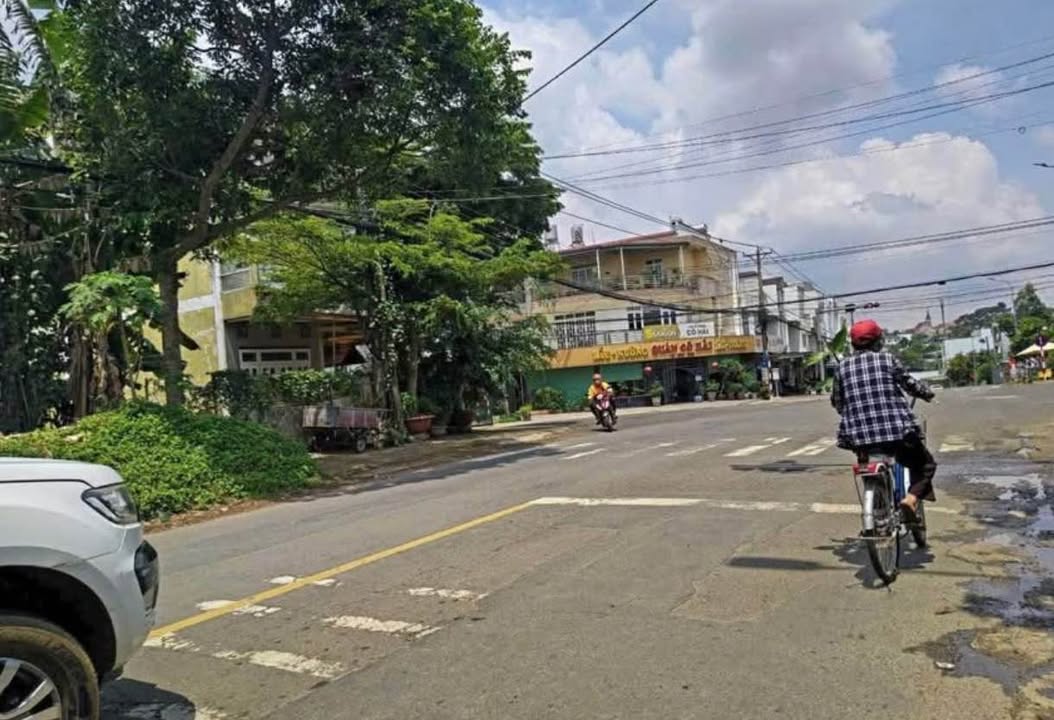 Nhà mặt tiền Lý Thường Kiệt, Bảo Lộc 100m² giá 5.9 tỷ - Đầu tư sinh lời ngay!