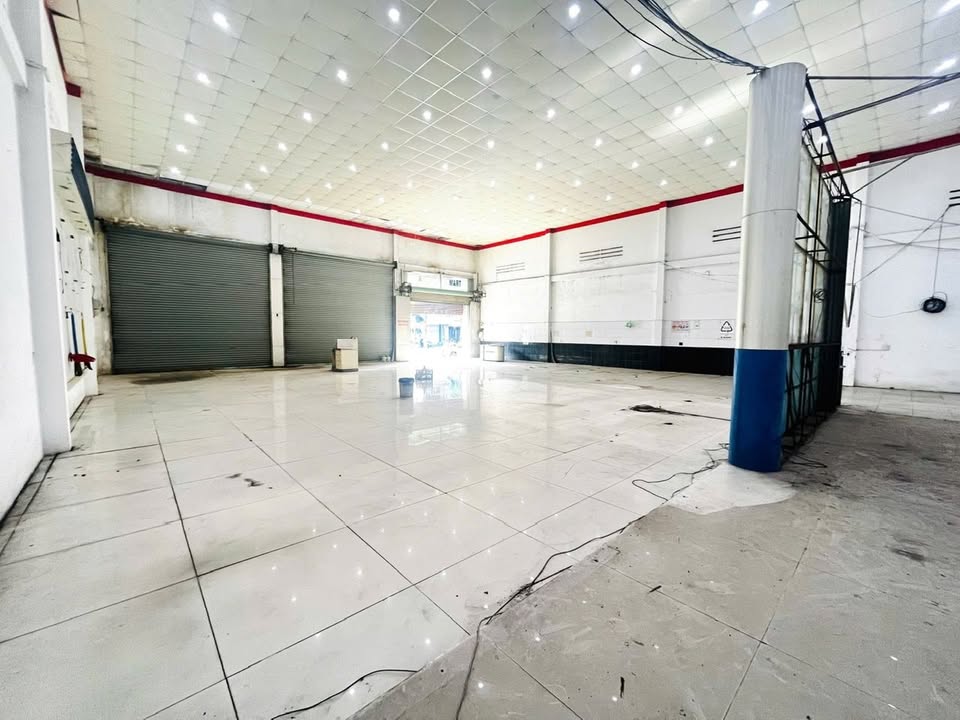 Nhà cho thuê đường Lê Lợi, Mỹ Tho, Tiền Giang 405m² - Không gian rộng rãi, thoáng đãng!