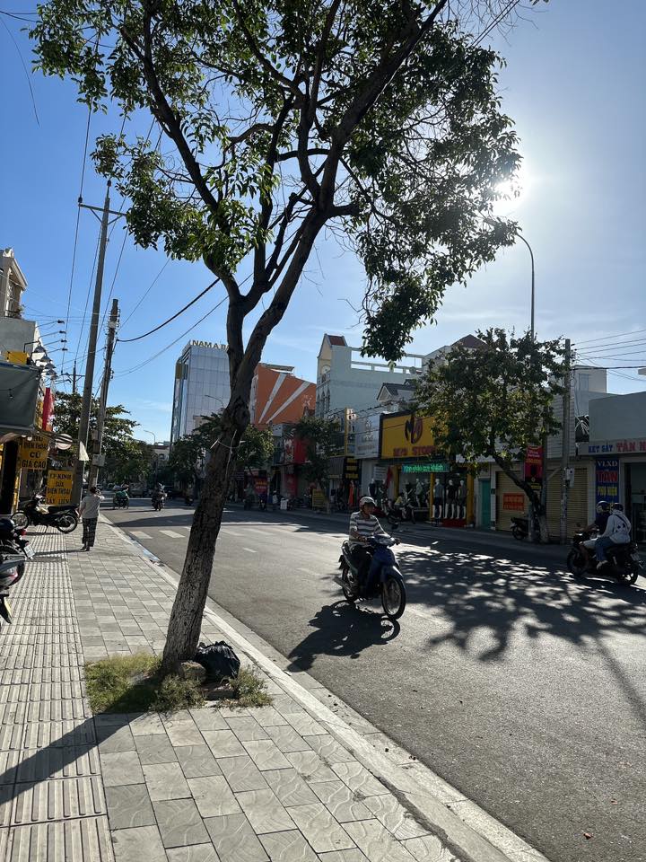 Bán nhà mặt tiền Thủ Khoa Huân, Phan Thiết 250m² - Kinh doanh sầm uất ngay trung tâm!