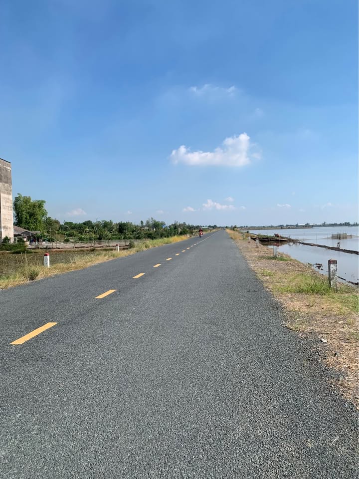 Đất 2 mặt tiền tại Thạnh Lợi, Tháp Mười 1350m² giá 950 triệu - Cơ hội đầu tư sinh lời!