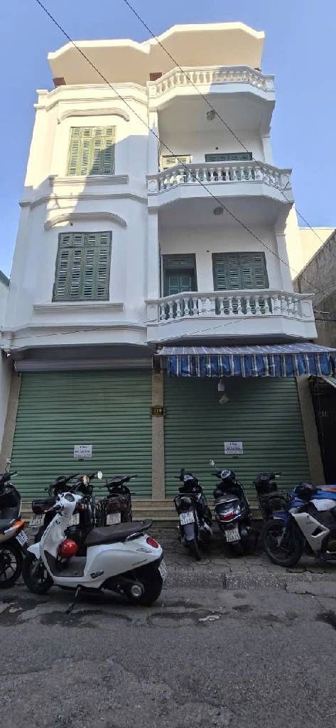 Nhà mặt phố Phúc Xá, quận Ba Đình 70m² giá 26.2 tỷ - Lô góc kinh doanh sầm uất!