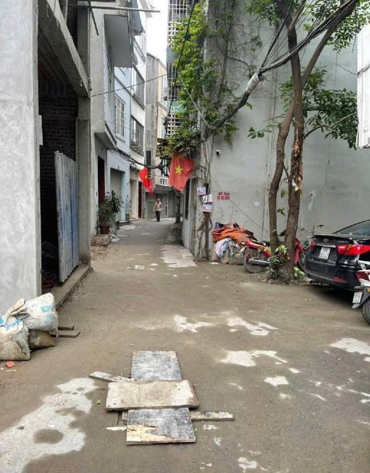 Nhà 2 tầng Yên Hòa, Cầu Giấy 50m² giá 11 tỷ - Chính chủ, sổ đỏ trao tay!