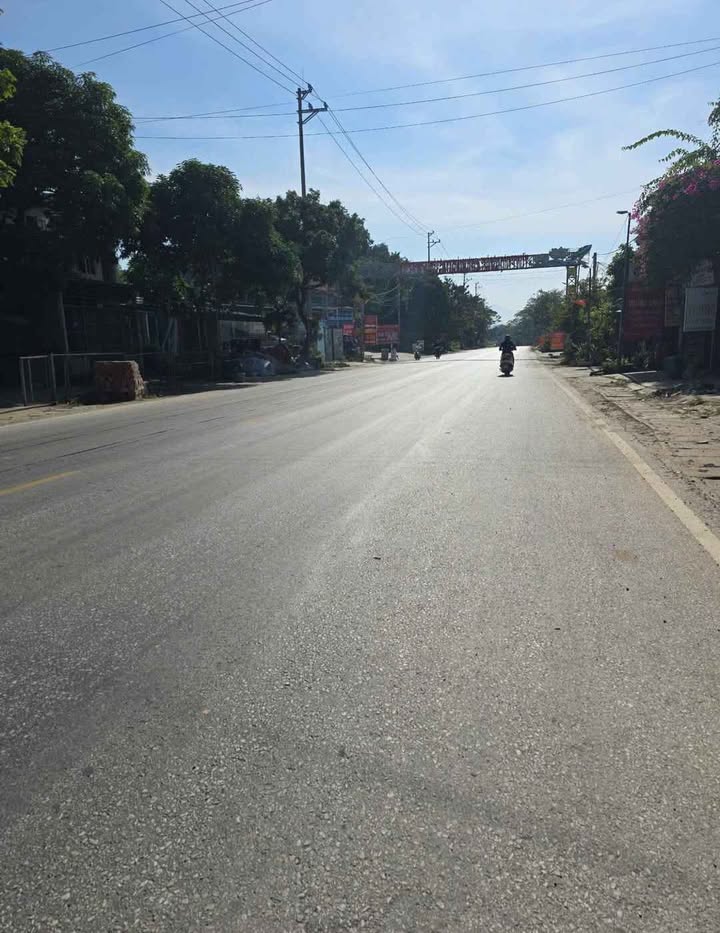 Đất nền Tuyên Quang 100m² - Mặt tiền thoáng, gần trường học Lưỡng Vượng!