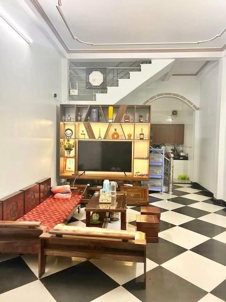 Nhà bán trung tâm phố cổ Phương Lâm 45m² giá 2 tỷ - Chính chủ, đẹp như mới!