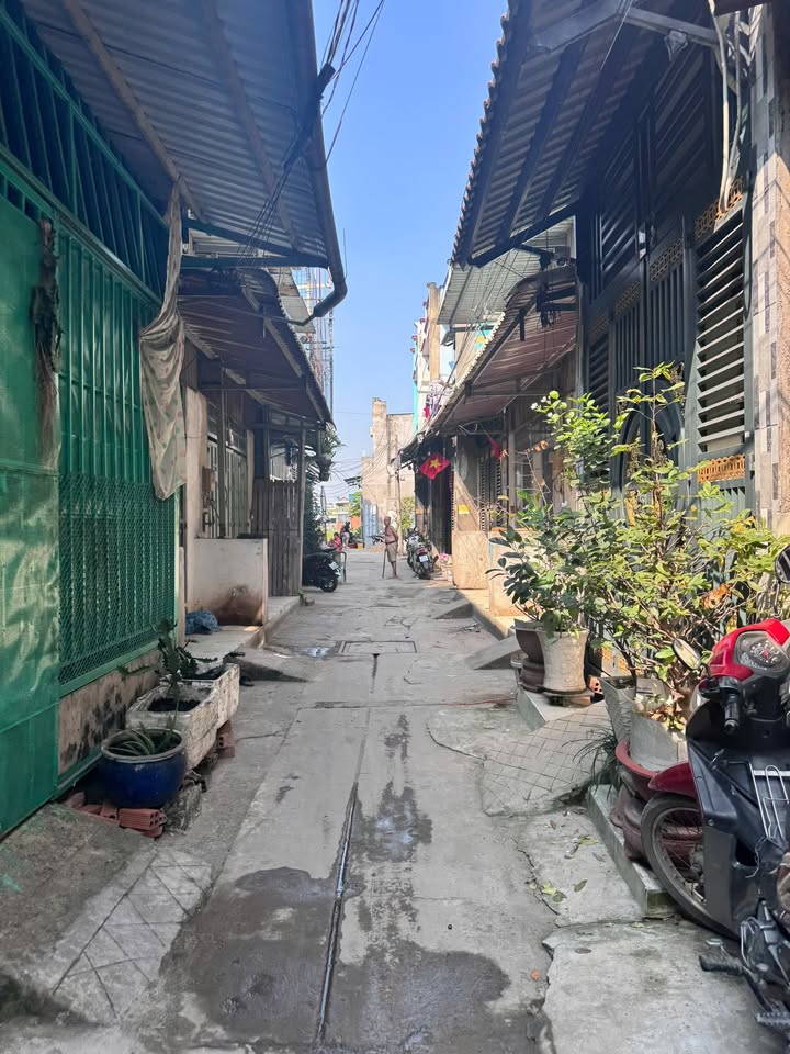 Nhà bán tại Vĩnh Lộc A, Bình Chánh 44m² giá 1.15 tỷ - Hẻm thông 4m, tiện ích đầy đủ!