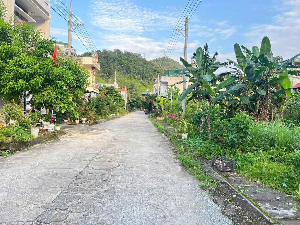 Đất thổ cư 100% tại Phương Thiện, Hà Giang 100m² giá 2.2 tỷ - Cơ hội đầu tư hấp dẫn!