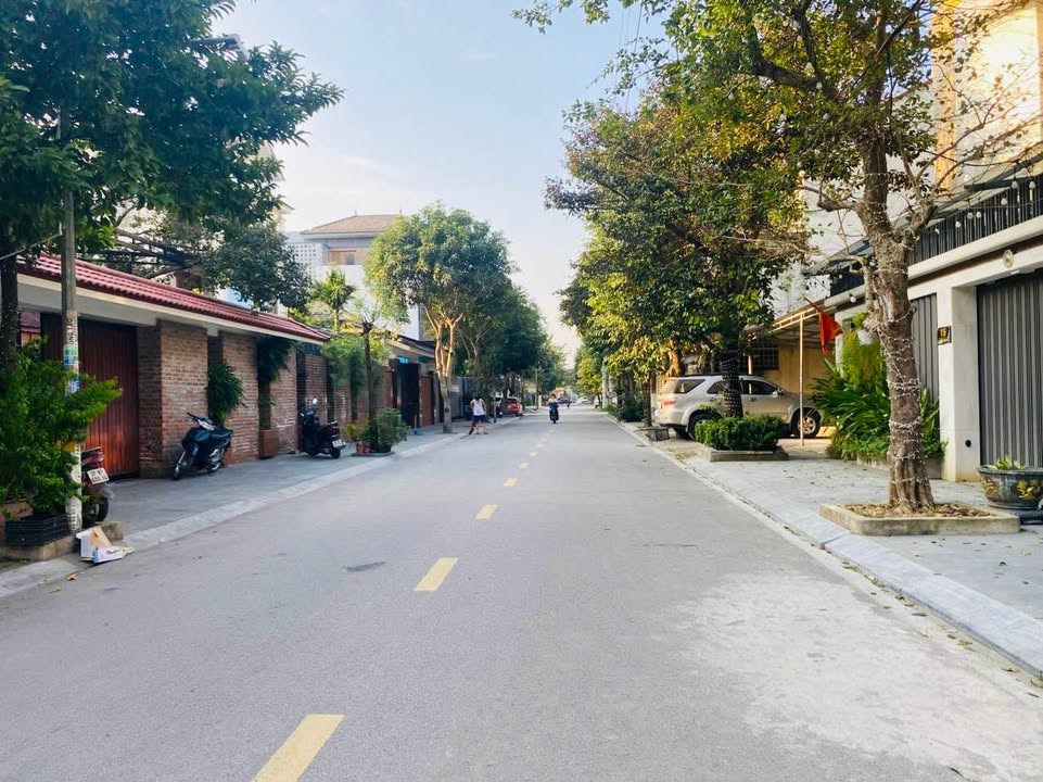 Nhà mặt đường Dương Thúc Hạp, Nghi Phú 144m² giá 10 tỷ - Kinh doanh thuận lợi!