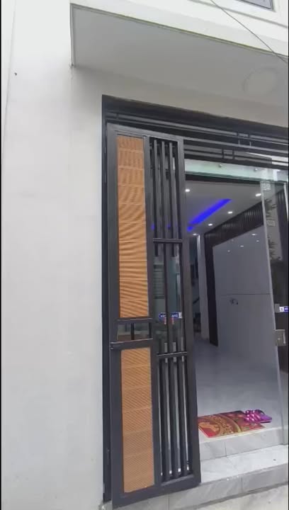 Nhà đẹp 2 tầng Cẩm Thủy 100m² giá 1.8 tỷ - Đầy đủ nội thất mới