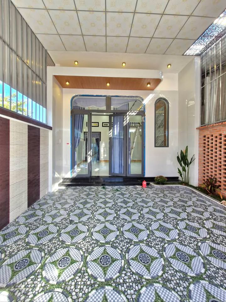 Nhà mặt tiền kinh doanh Ninh Phú Tây Ninh 150m² giá 1.65 tỷ - Cơ hội đầu tư tuyệt vời!