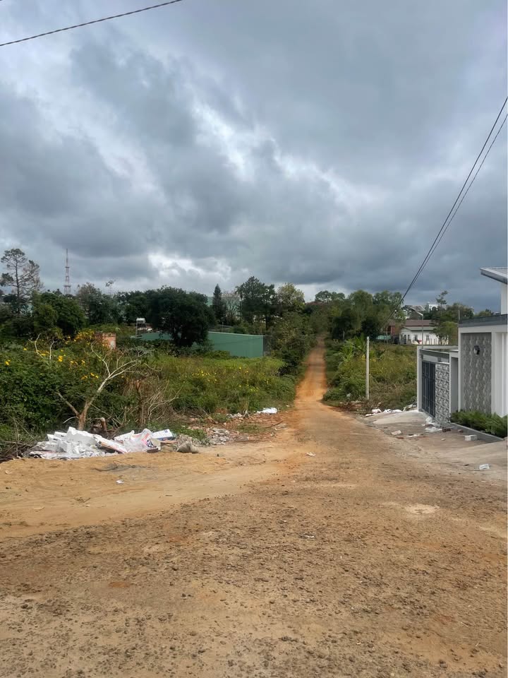 Nhà phố Pleiku 150m² giá thỏa thuận - Sắp hoàn thiện, 2 mặt tiền cực đẹp!