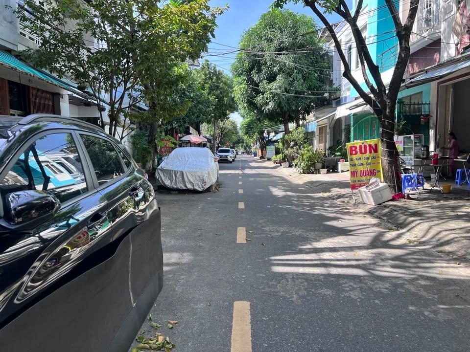 Nhà 3 tầng đường Huy Cận, Hải Châu, Đà Nẵng 100m² - Giá chỉ từ 1X tỷ