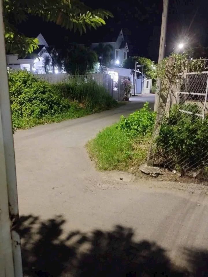 Nhà 1 trệt 1 lầu tại Phường 7 Trà Vinh 100m² giá 1.65 tỷ - Chính chủ bán gấp!