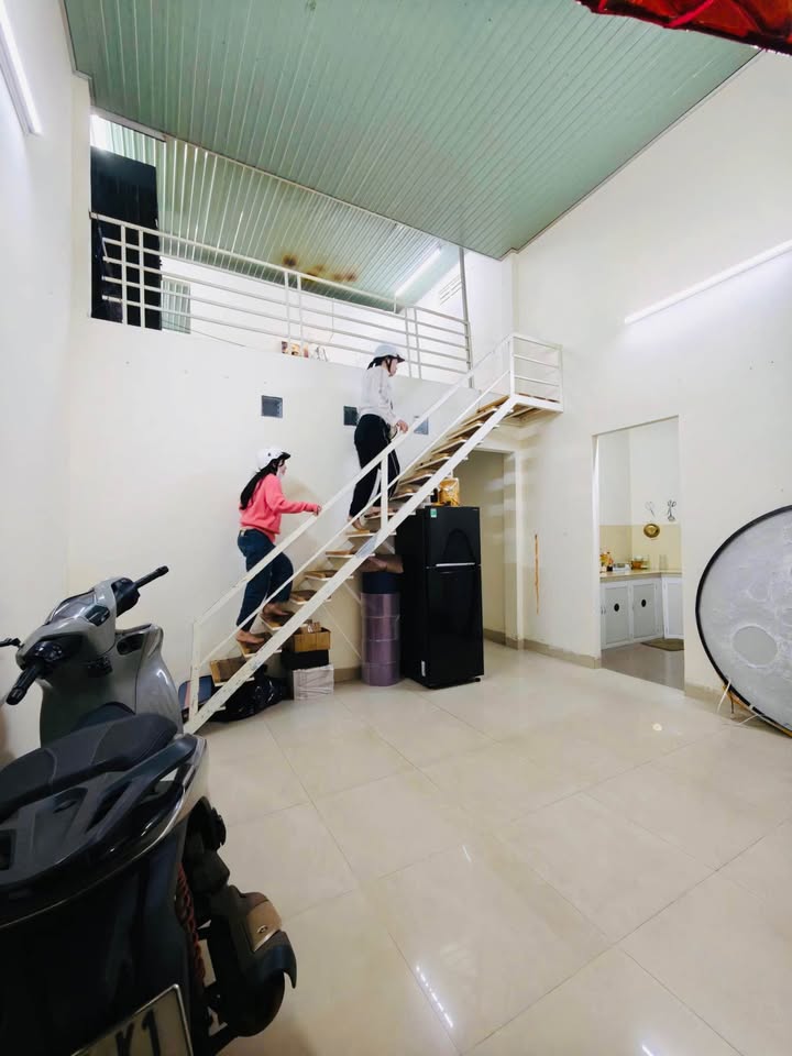 Nhà phố hẻm 39 Nguyễn Du, Buôn Ma Thuột 57m² giá 2.5 tỷ - Cơ hội không thể bỏ lỡ!