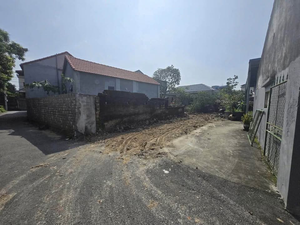 Đất thổ cư Ninh Nhất 151m² giá thỏa thuận - Mặt tiền rộng, tiện ích đầy đủ!