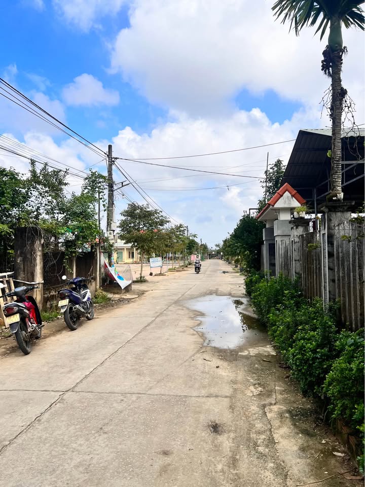 Đất nền mặt tiền Thạch Hoà - Quế Xuân 1, 92m² giá 700 triệu - Đầu tư sinh lời!