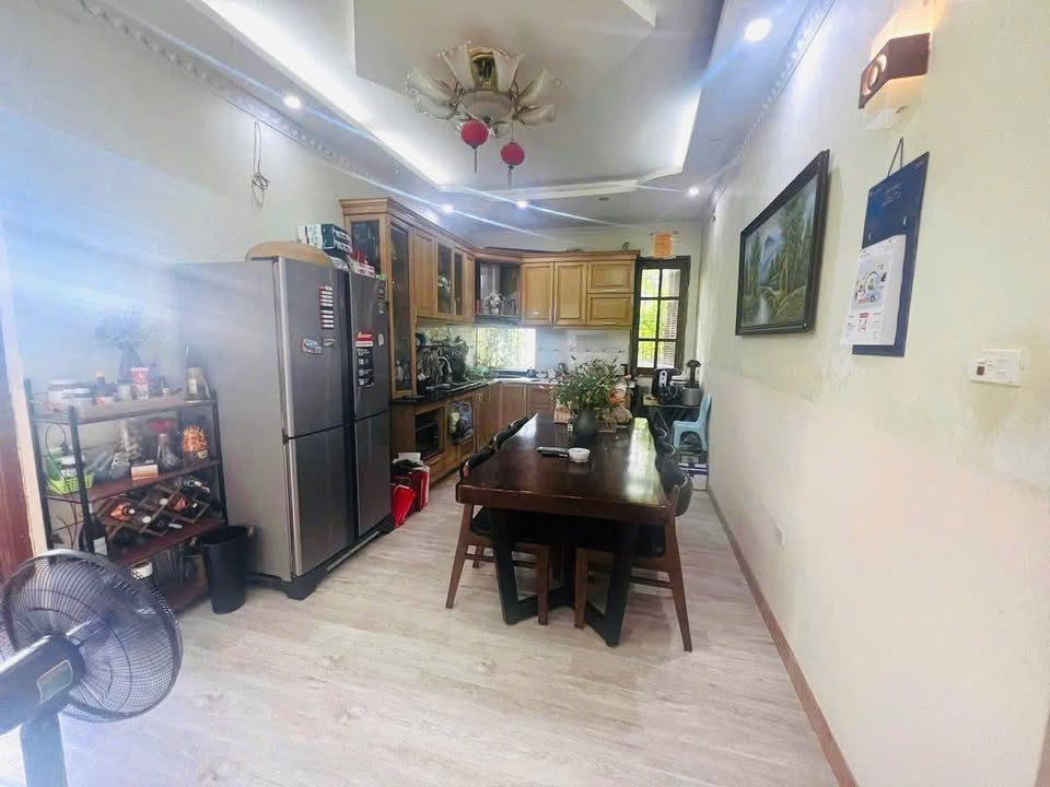 Chung cư 35 Láng Hạ, quận Đống Đa, 2PN giá 14 triệu - Nội thất cơ bản, sẵn sàng cho thuê!