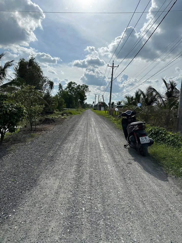 Đất thổ cư Tân Khánh 689m² giá 2.3 tỷ - Khu vực yên tĩnh, tiện ích đầy đủ!