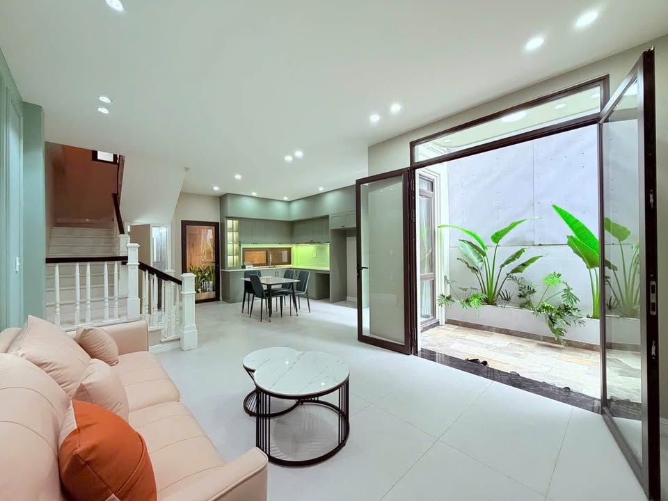 Nhà phố Lê Quang Đạo Hải Phòng 80m² giá 4 tỷ - Sân cổng riêng, ô tô tránh nhau!