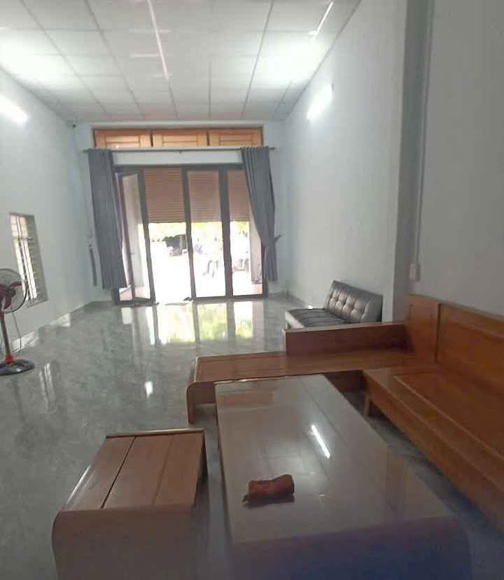 Nhà mặt tiền Lê Thánh Tôn, Pleiku 148.5m² giá 3.6 tỷ - Vị trí đắc địa, tiềm năng kinh doanh!